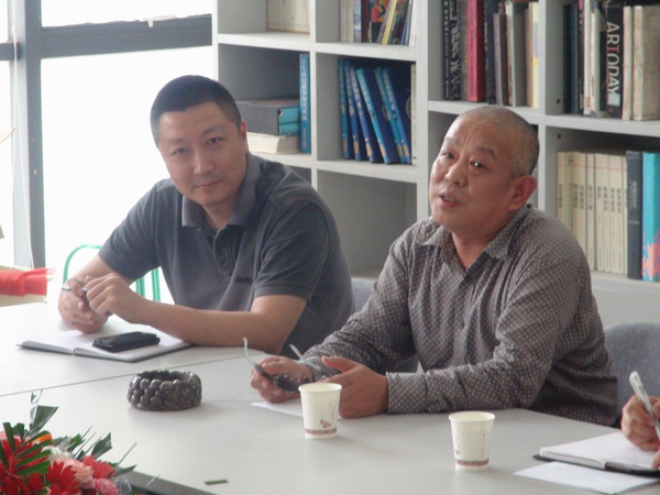 张志民院长与太阳集团tcy8722教师共同庆祝教师节