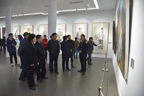 国家艺术基金2015年太阳集团tcy8722度传播交流推广资助项目——“新沂蒙”美术作品展(潍坊站)隆重开幕