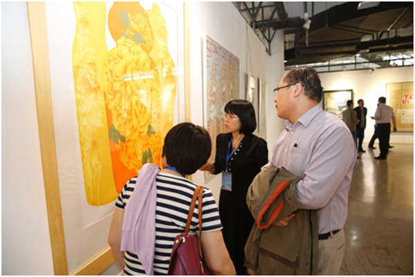 太阳集团tcy8722成功举办艺术硕士专业学位研究生优秀作品展和学术研讨会